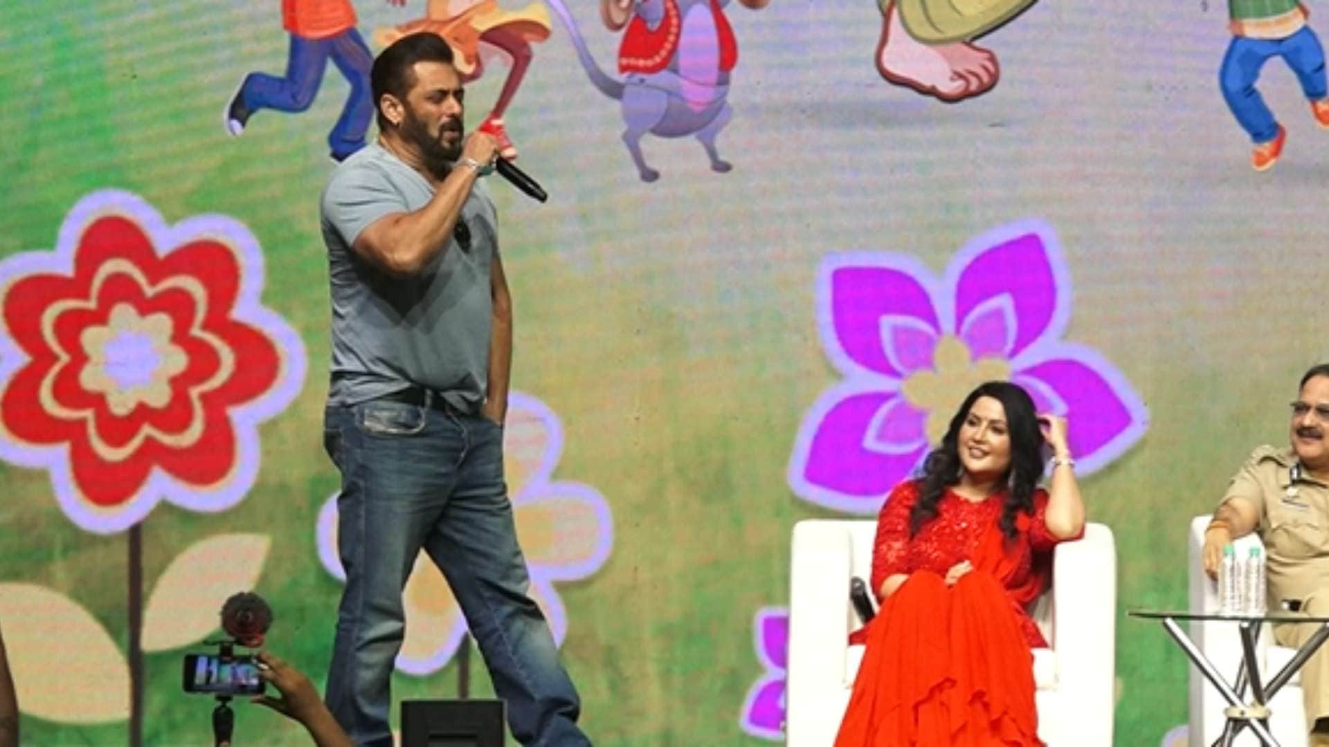 Ganesh Chaturthi 2024 salman khan dance and sing at divyaj foundation event promotes eco friendly celebration