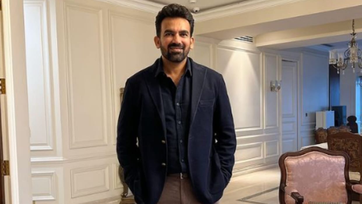 Former Indian Pacer Zaheer Khan has claimed that Mohammed Shami is the perfect role model for Akash Deep