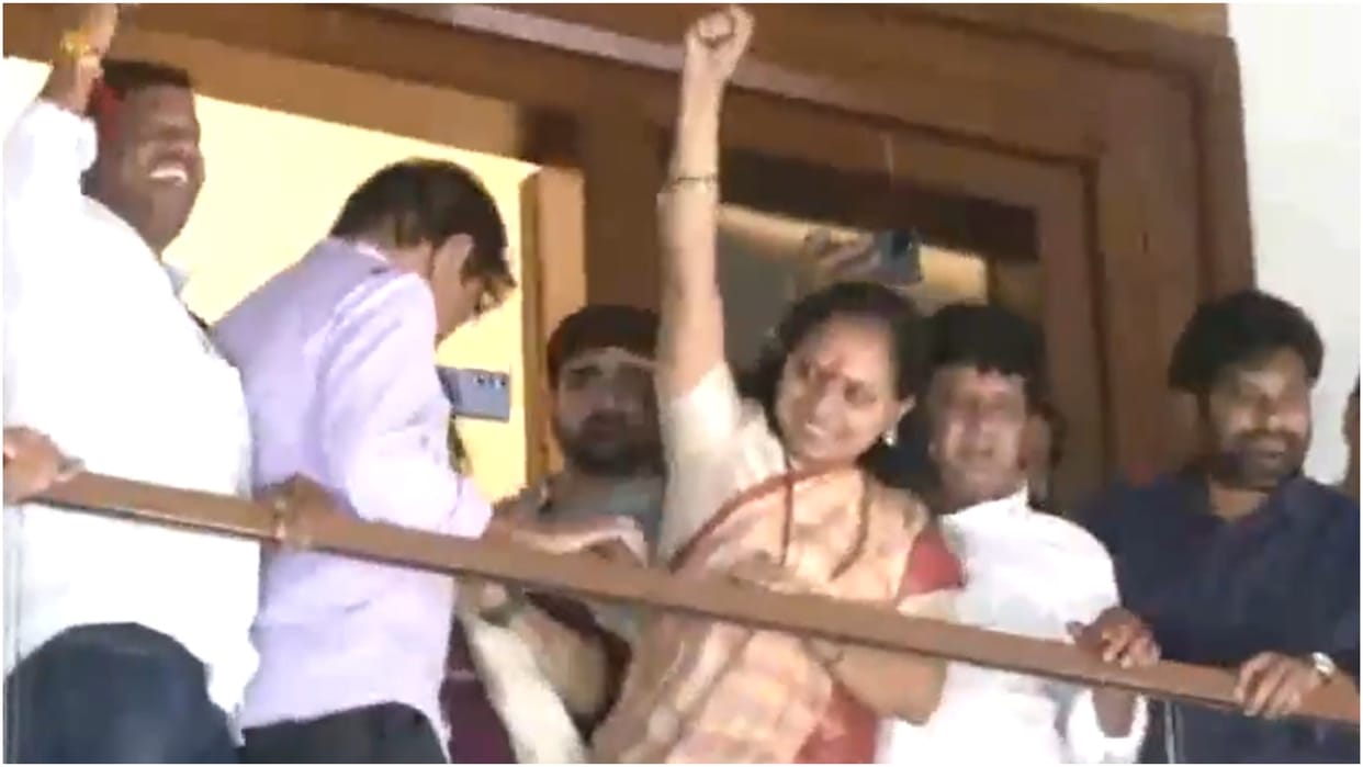 Delhi Excise Case K Kavita in Hyderabad workers showered flowers said truth will prevail