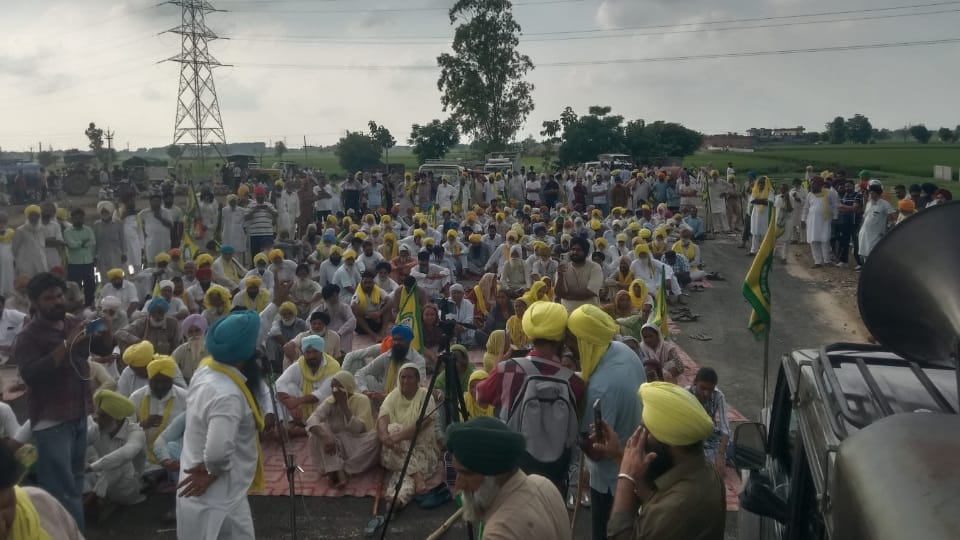 clash between farmers and police for land acquisition of Delhi-Katra Expressway in Malerkotla