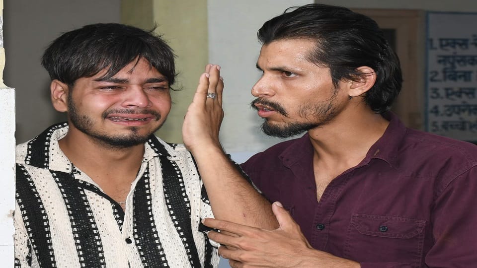 Two youths jumped into Gaula river Haldwani