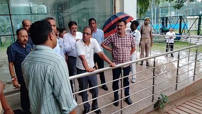 Greenpark: Divisional Commissioner arrived to inspect the stadium