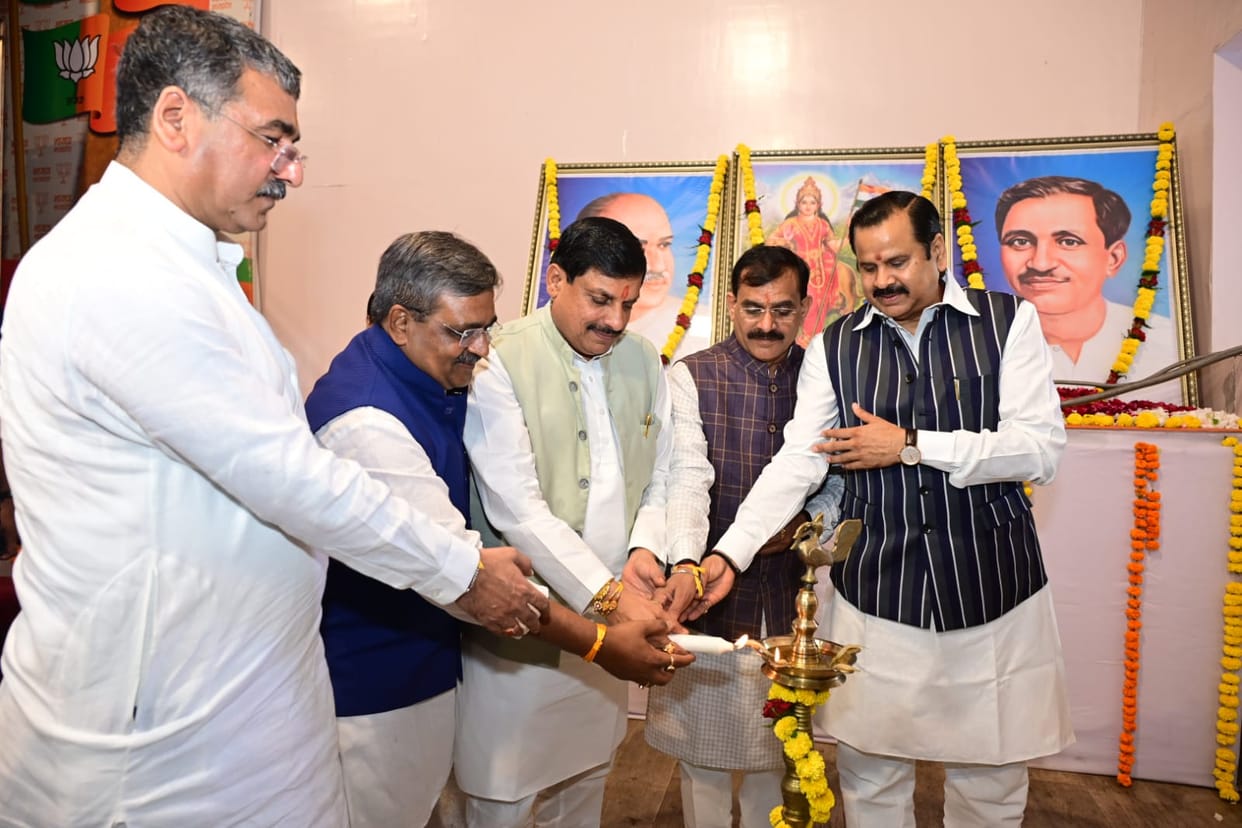 MP News: Democracy in the country is safe because of BJP, CM said- Congress always lies