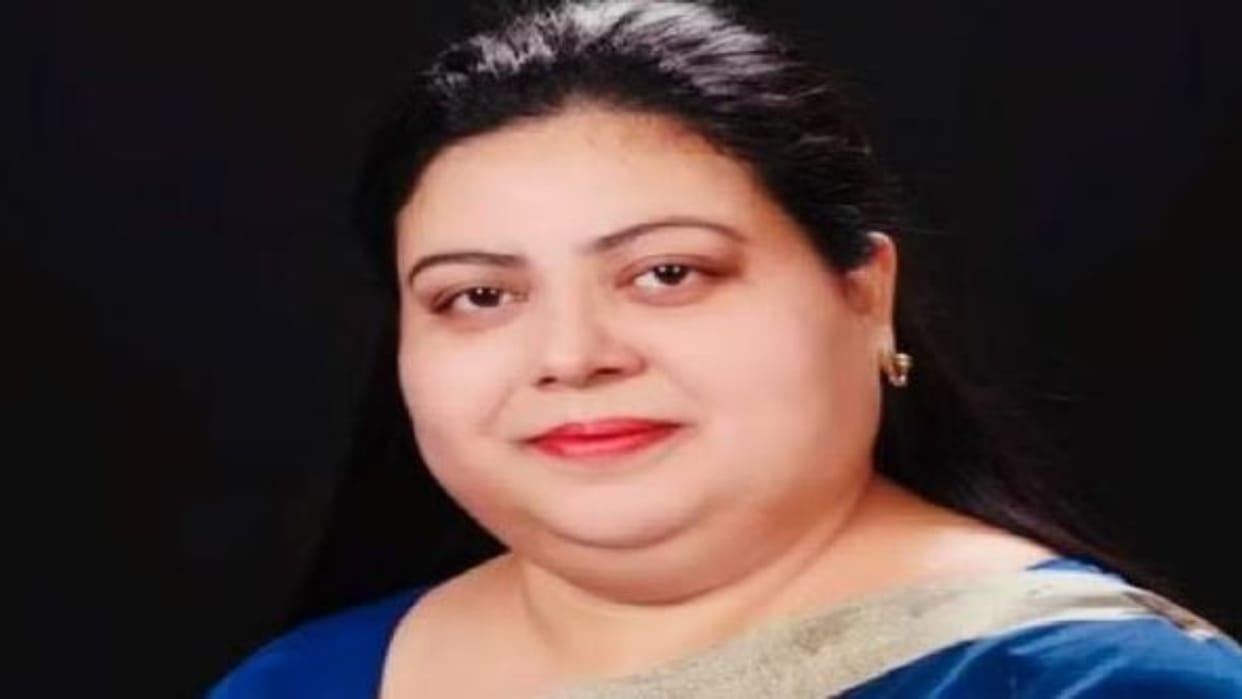 FIR lodged against 16 people including Shehla Tahir on charges of embezzlement in Bareilly