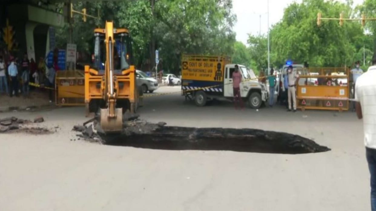 indian woman falls in sinkhole in kuala lumpur search underway after shocking video