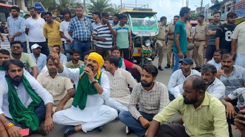 Farmers protest against Kangana Ranaut statement in Hapur