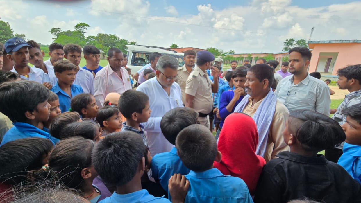 HM and BPSC teachers clash in Secondary School Eastern Pakuhwan