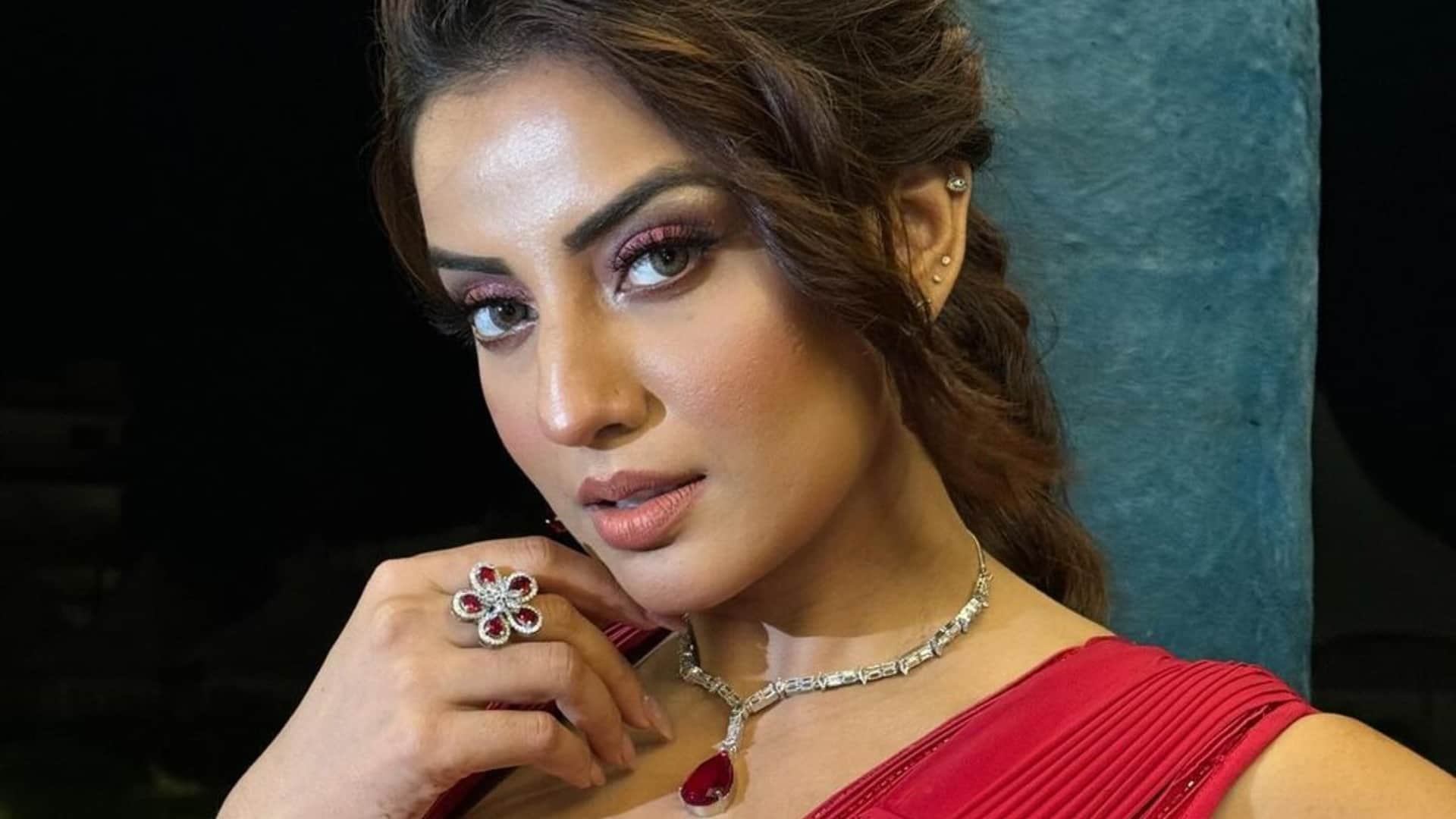 Akshara Singh celebrates her 33th Birthday on her special day know her net worth love life career and more