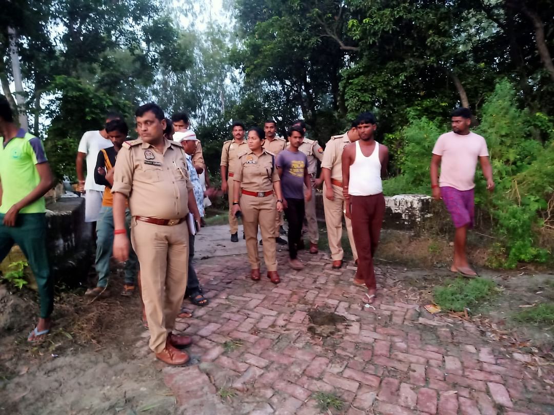 Barabanki: Goons shoot a man in his home, when they went to loot.