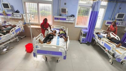 Bihar News : Many children fell ill consuming filariasis medicine in Bhojpur Ara school bihar hindi news.