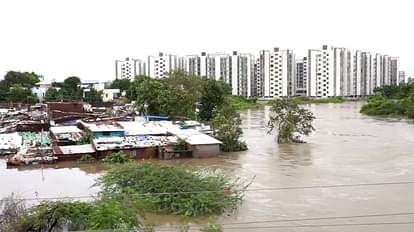 Gujarat rain and flood news Death toll reaches 28 in three days see the pics