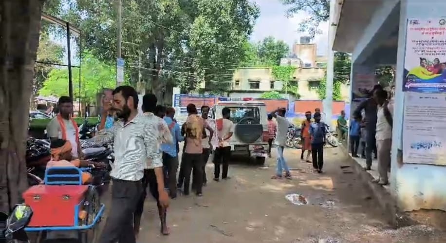 The body of a woman available in the canal recovered in muzaffarpur