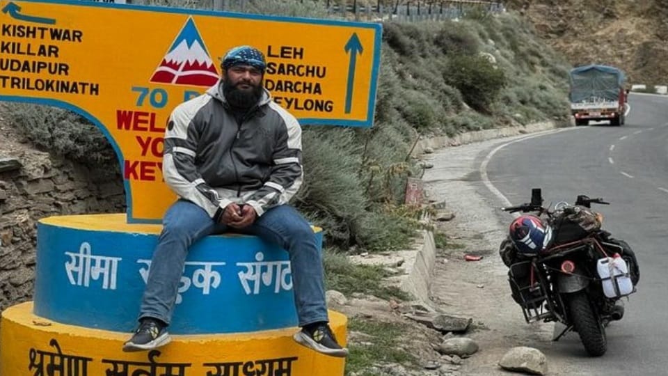 Muzaffarnagar: Father kept stopping him, death took Chinmay to Leh, friends also refused to go