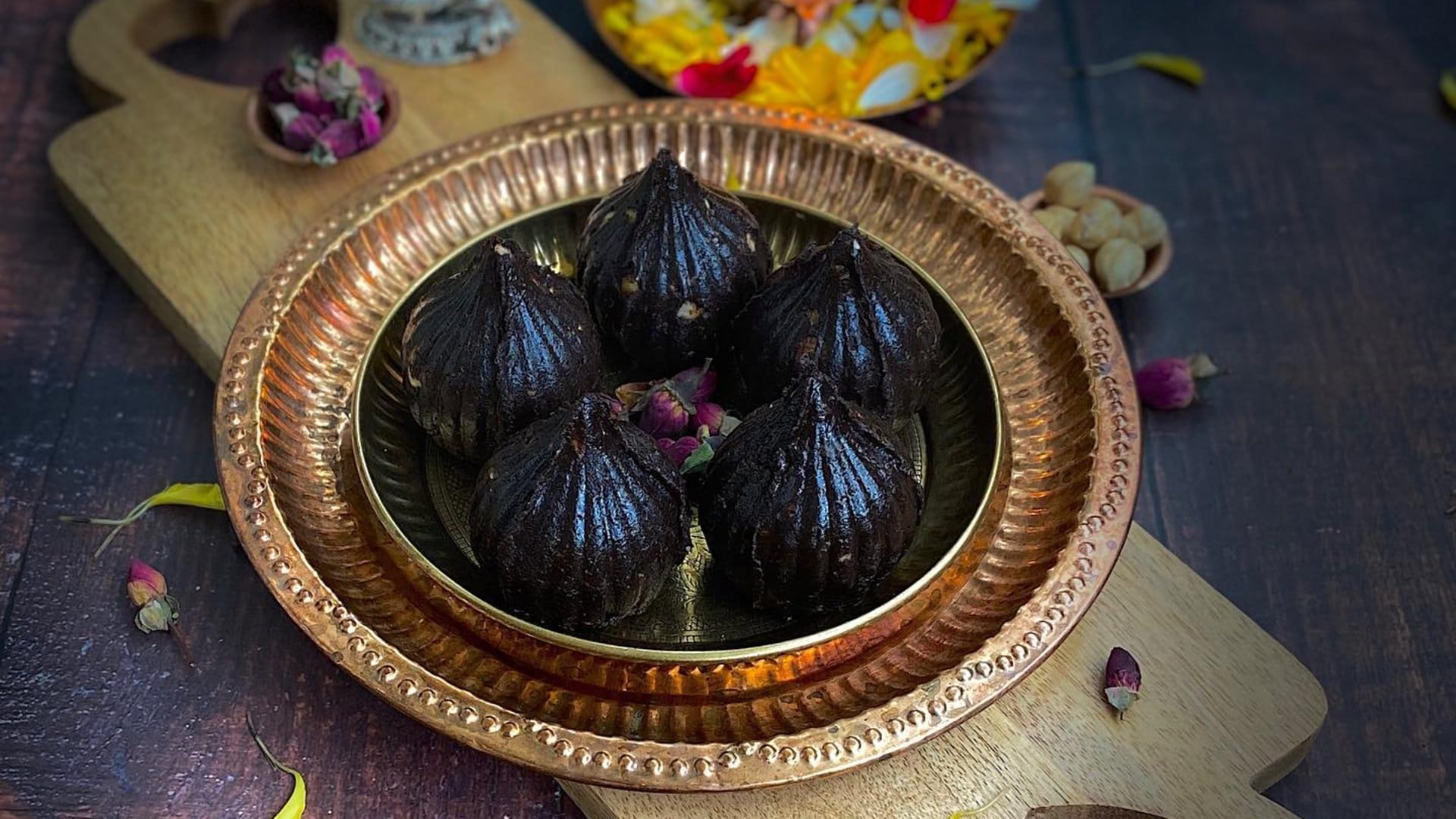 Ganesh Chaturthi 2025 Easy Recipe to Make Delicious Chocolate Modak at Home