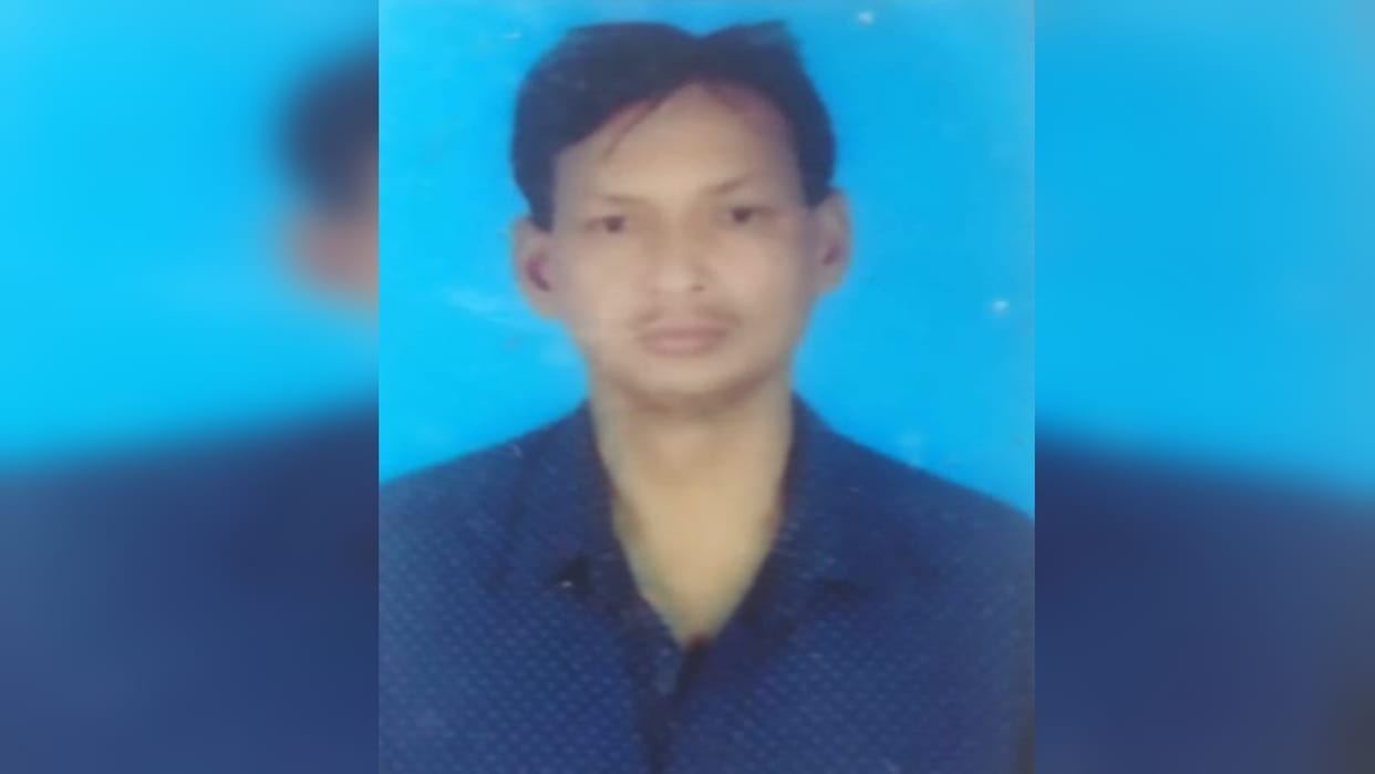 Dumper hits bike riding couple in Nawabganj, husband dies, wife injured