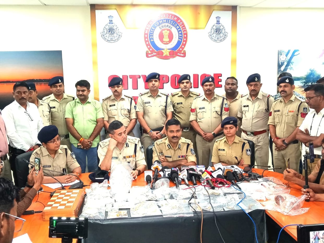 Incidents of theft increased in Bhopal, police will take information of colony guards and servants, 45 lakh re