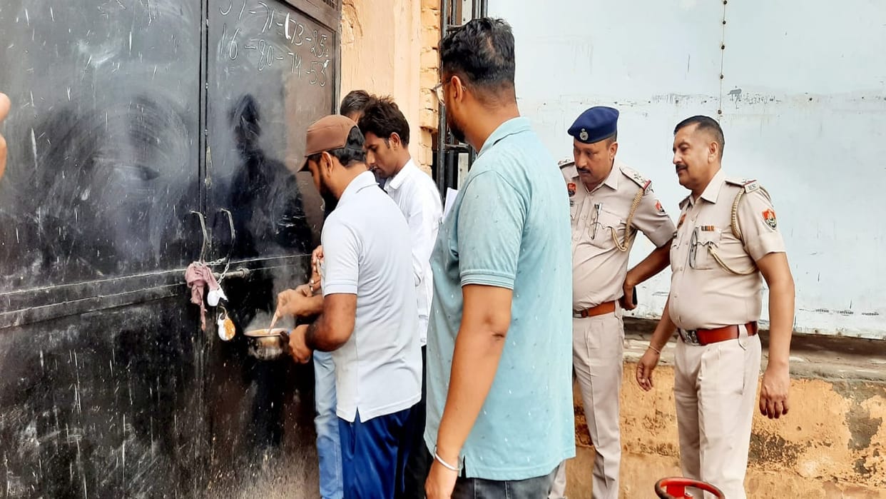 disputed land of Ramlila Ground in Fatehabad sealed, Nagar Palika Secretary was appointed as receiver