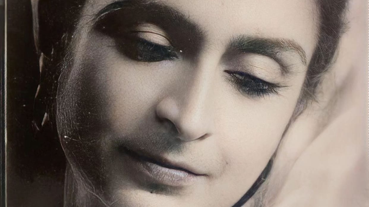 Amrita Pritam showed the courage to live her life her own way know about her work life and best writings