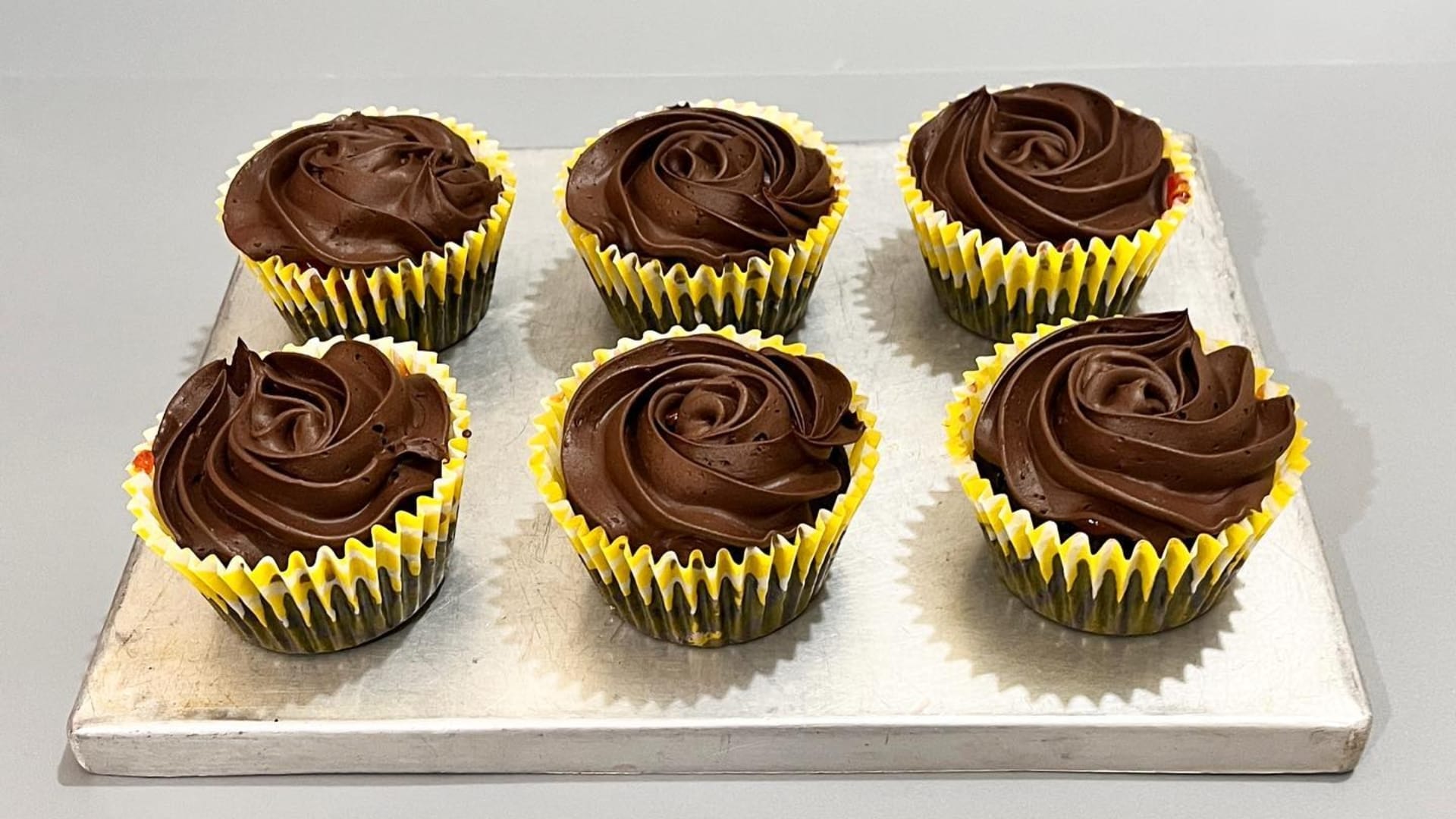 Teacher's Day 2024 how to make chocolate cup cake at home for teachers day
