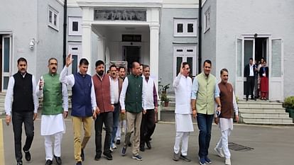 HP Assembly: भाजपा विधायक लखनपाल की विधानसभा अध्यक्ष पर टिप्पणी से गरमाया सदन, स्थगित करनी पड़ी कार्यवाही Himachal Assembly Session: Opposition members created a ruckus in the House and entered the well shouting slo