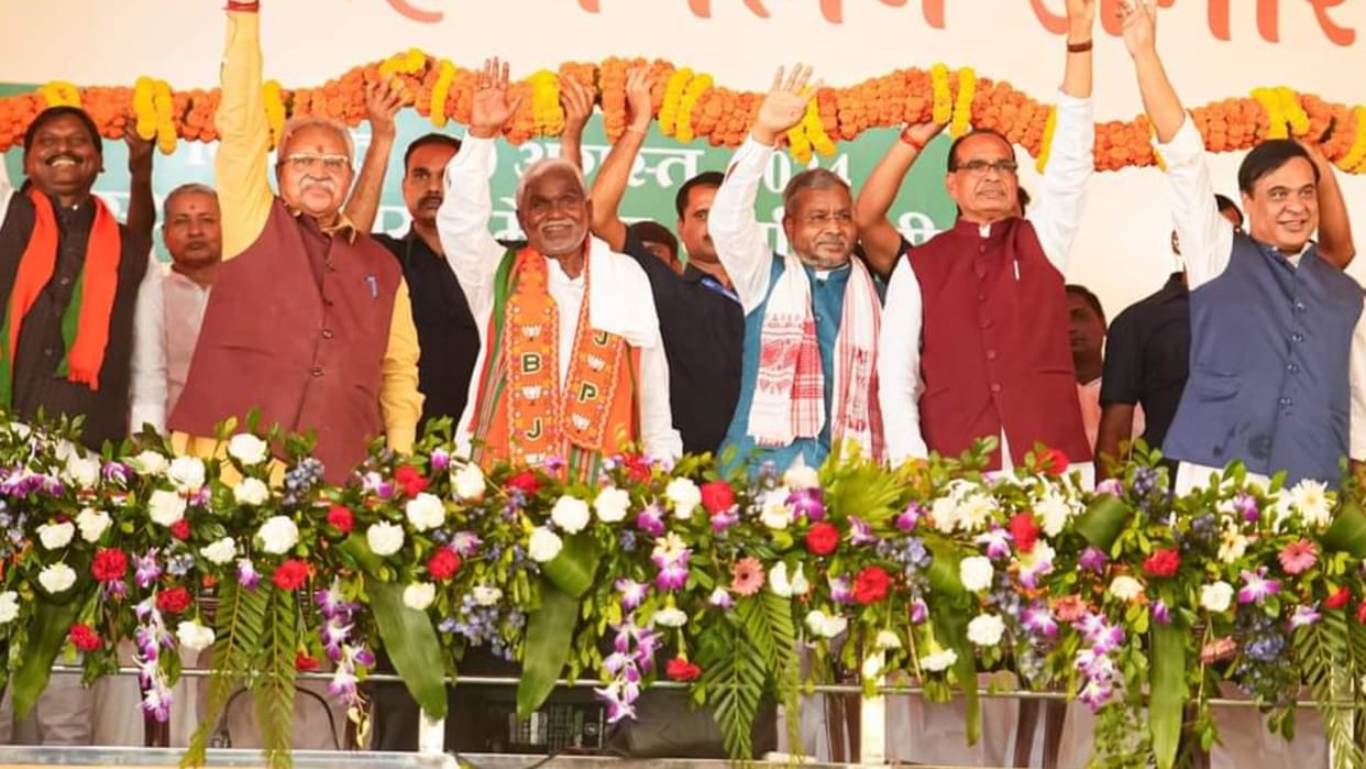 Former Jharkhand CM and ex-JMM leader Champai Soren joins BJP know all updates