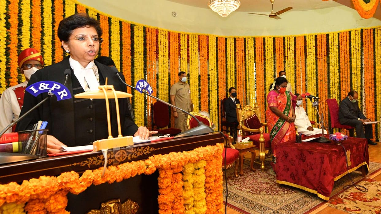 CJI Chandrachud praise Justice Hima Kohli called her fierce protector of women rights