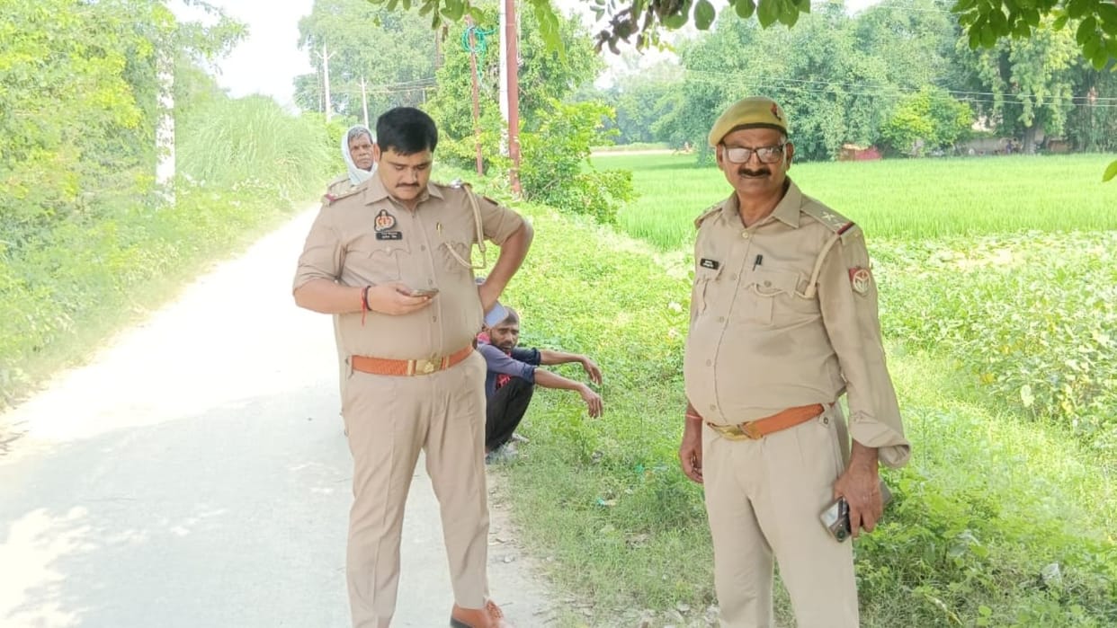 dead body of child found near school in chandauli dogs tearing hands and legs cut