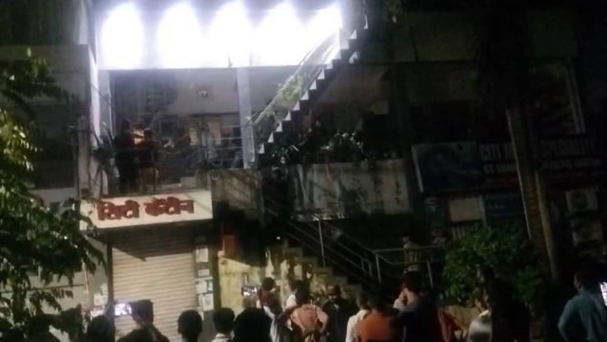 Bhopal News Minor car hit a bike rider and he died hospital operator son opened fire