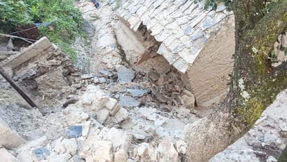 Uttarakhand Weather Disaster in chamoli pagno village Houses Collapse People Panic
