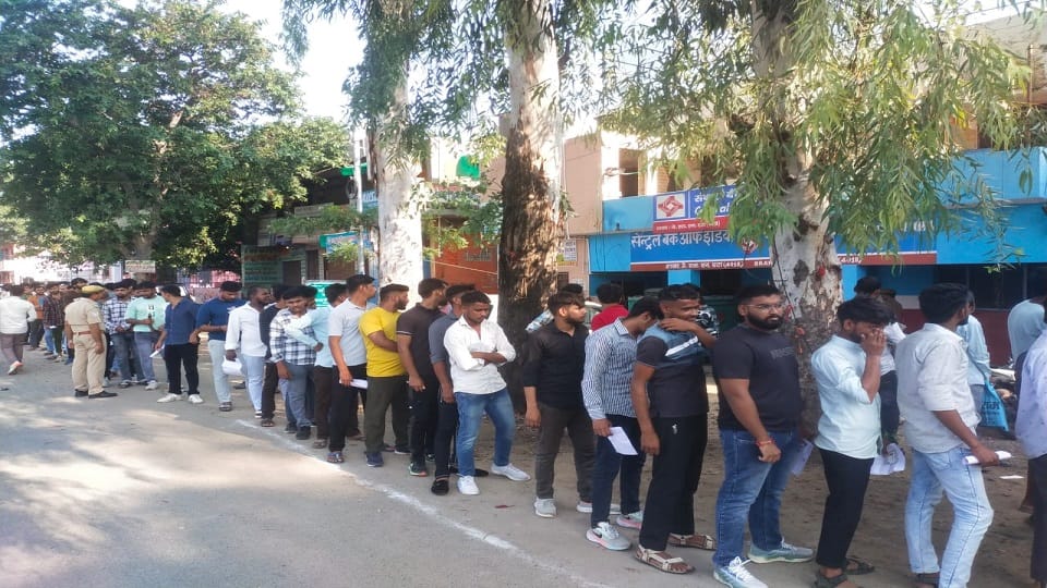 Accused of putting fake certificate arrested