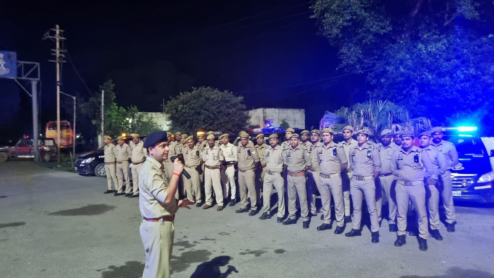 UP Police Constable Recruitment Exam at 29 centers starts in Bareilly