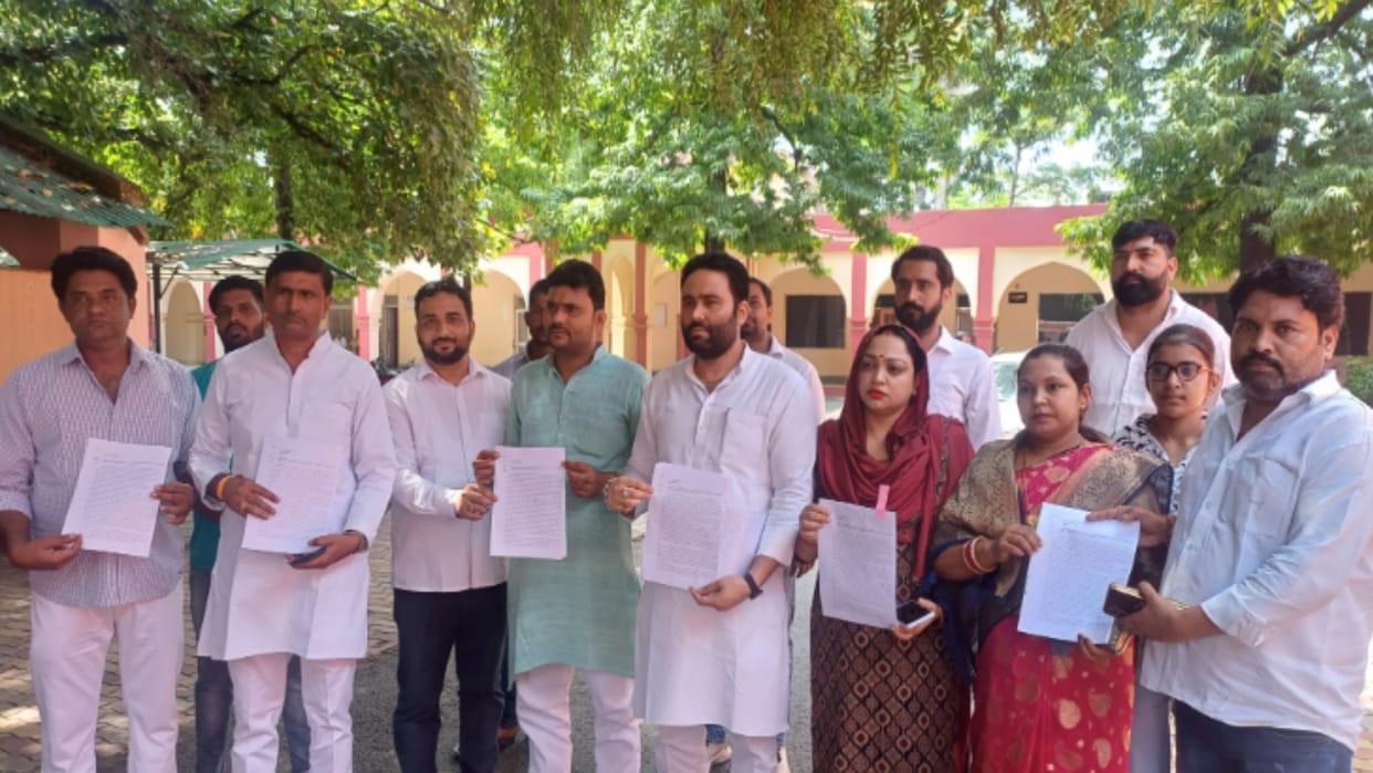 Meerut district panchayat politics heated up, members opened front against the president, said there was rampa