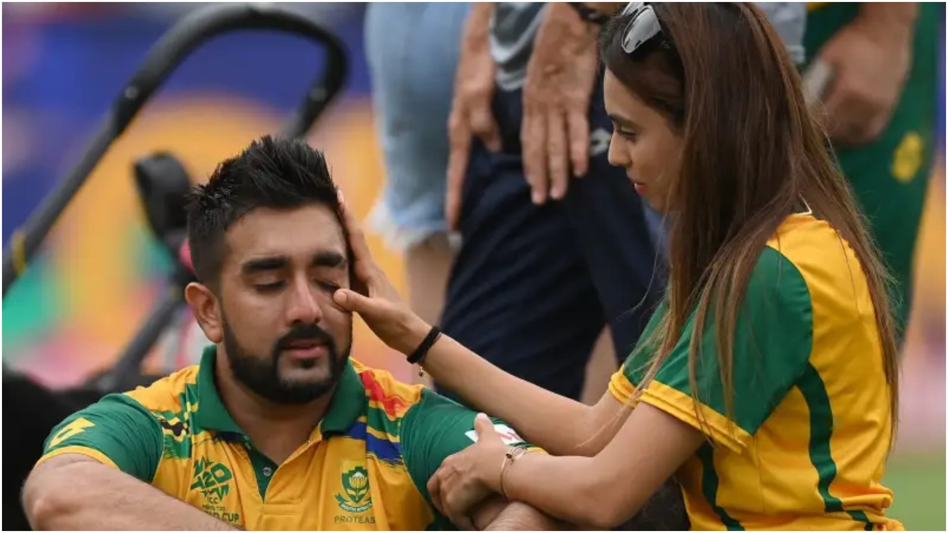 T20 World Cup: Tabraiz Shamsi was making fun of Suryakumar Yadav catch, gets troll by fans, Know whole matter
