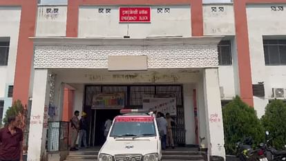 Amethi: हत्या के मामले में अंतिम सुनवाई के दिन हमले में जख्मी युवक की लखनऊ में मौत, पुलिस विभाग में मचा हड़कंप A man who got injured in an attack in a Benipur village, died in Lucknow.
