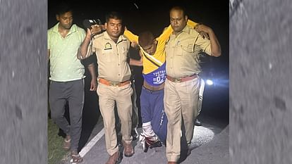 Barabanki: शातिर बदमाश ननकऊ पुलिस की गोली से घायल, गैंगस्टर सहित कई मामलों में था आरोपी, दबोचा गया Criminal Nankau got arrested in thana Ghungter in Barabanki.