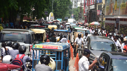 Constable Recruitment Exam in Gorakhpur, Jam on roads, people got upset