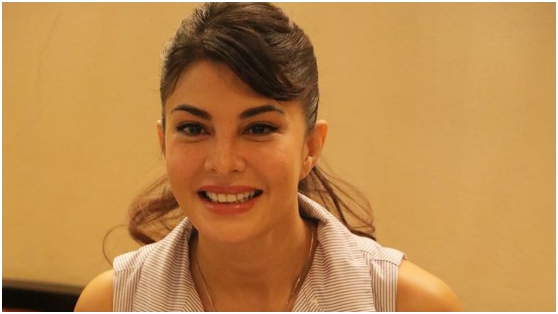 Jacqueliene Fernandez talk about her language barrier and how he keep her self positive after all incidents