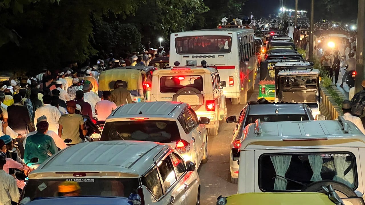 city struggled with traffic jam due to mismanagement in Bareilly