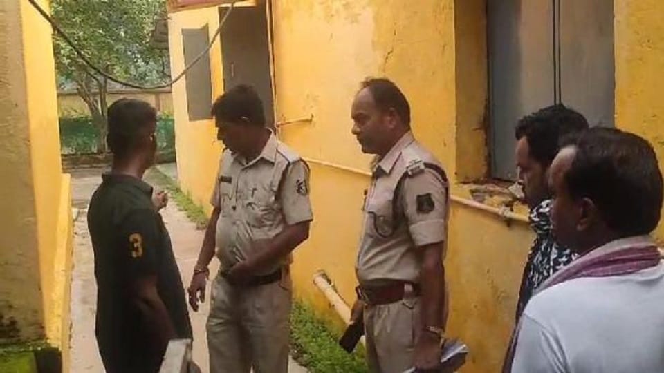 Kotwar was murdered by inserting an iron rod in his stomach body was found 200 meters away from house in Korba