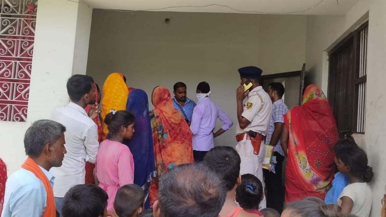 Muzaffarpur News: Sister called brother and says save me; then her body found with many wounds