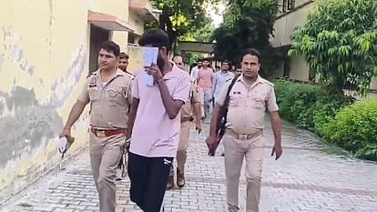 Two prisoners from Firozabad-Chandaus lodged in Aligarh jail appeared for the examination