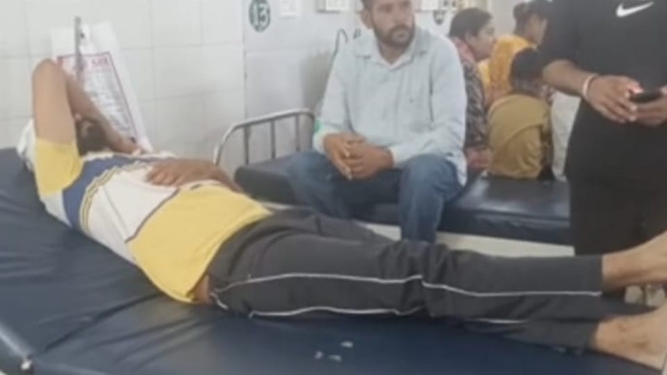 Security guards deployed for security of Sidhu Moosewala father Balkaar Singh clashed themselves