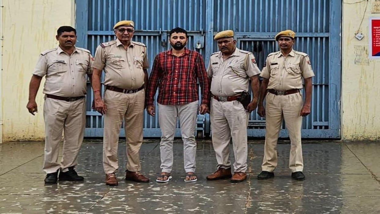 Bikaner: Kamal Delu, the wanted criminal of Raju Thehat murder case, sent to jail, carrying a reward of 1 lakh