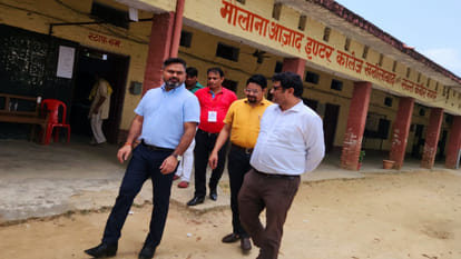 Sant Kabir Nagar DM and SP inspected the centers on the day of police recruitment examination
