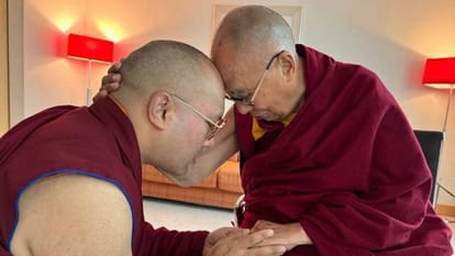 hearts of Dalai Lama and Karmapa met in Zurich, but when will New Delhi change heart