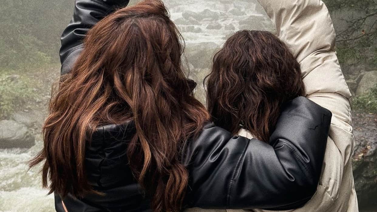 Alia Bhatt Sharvari wagh seen on the sets of Alpha fans got excited seeing both the actresses together