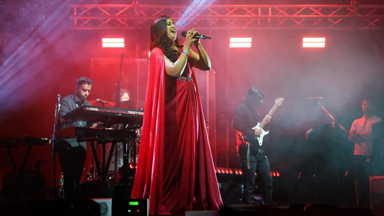 Shreya Ghoshal is hurt by Kolkata rape case postponed her concert said it is important for her to take stand