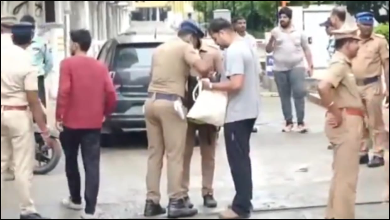 Tamil Nadu Police conducted raids in hostels seized drugs several students detained news in hindi