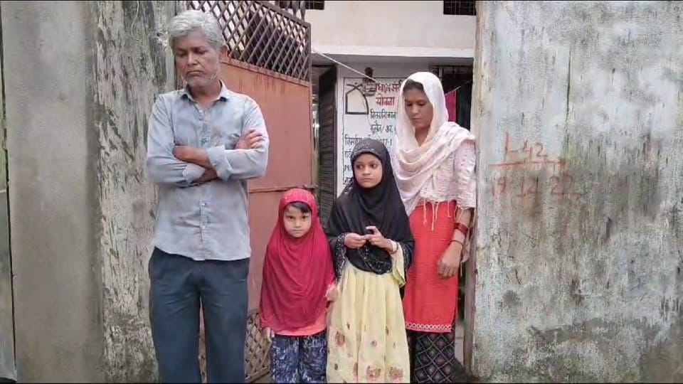 last rites were performed considering her dead woman returned with both daughters after several months in Balr