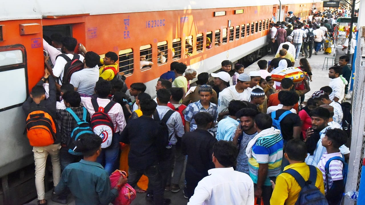 city struggled with traffic jam due to mismanagement in Bareilly